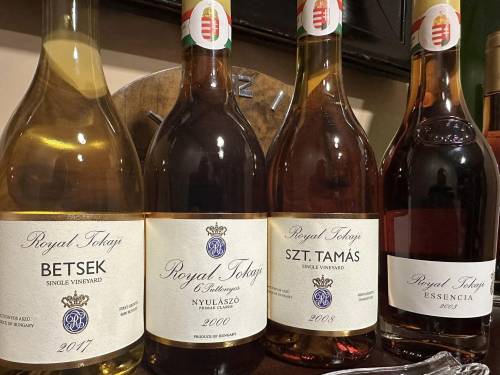 novost arhivska tokajska vina na večeri u fleur de sel vinski magazin vino fino