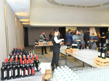 novost vinska srbija na okupu vinski magazin vino fino