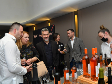 novost vinska srbija na okupu vinski magazin vino fino
