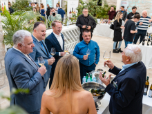 novost salon vina u znaku mimoza vinski magazin vino fino