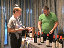 novost osmi salon prokupca ogledalo vinske srbije vinski magazin vino fino