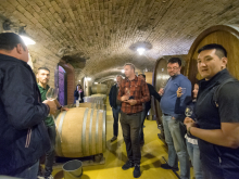 novost rame uz rame sa svetskim regionima vinski magazin vino fino