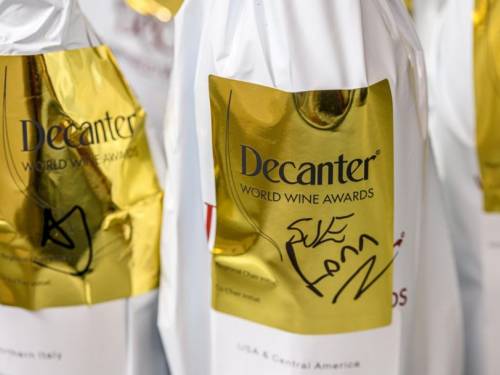 novost Četiri dekanterova zlata za vina iz srbije vinski magazin vino fino