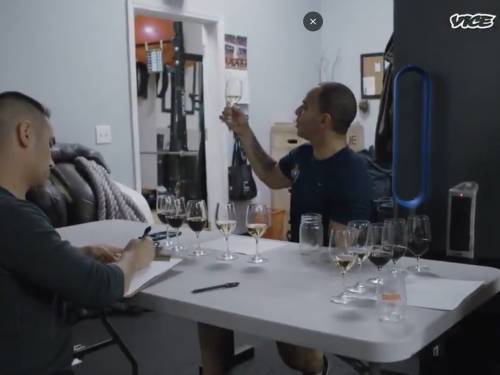 novost degustacija u teretani put do vinskog trona vinski magazin vino fino