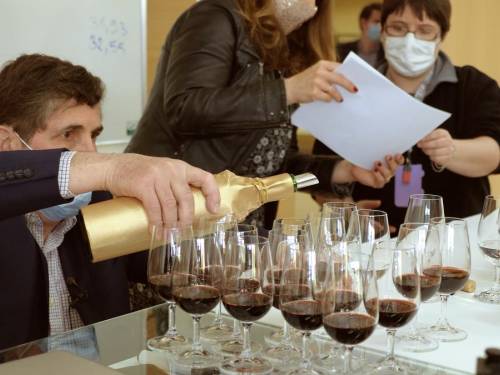 novost degustiran petrus koji je odležavao u svemiru vinski magazin vino fino