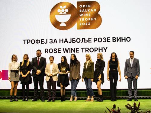novost dodeljeni trofeji i medalje takmičenja open balkan wine trophy vinski magazin vino fino