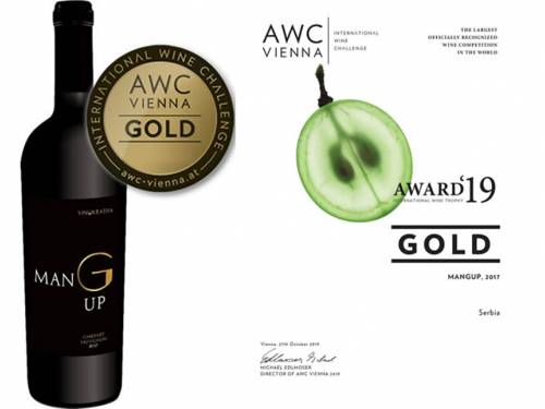 novost dve medalje na awc za vina iz vinokratije vinski magazin vino fino