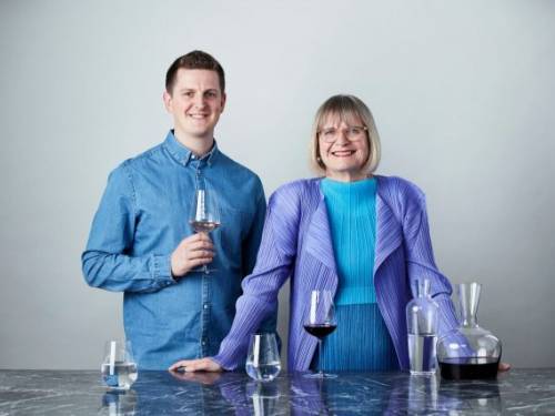 novost džensis robinson stvorila sopstvenu čašu za vino vinski magazin vino fino
