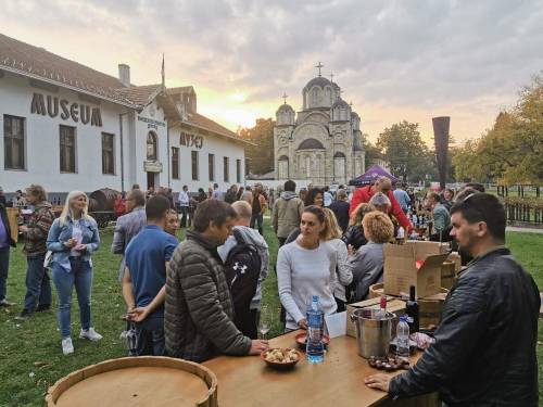 novost karavan prokupca je krenuo iz aleksandrovca vinski magazin vino fino