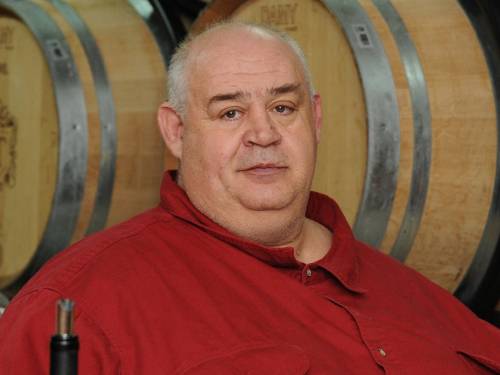 novost kuća tikveš oprašta se od filipa kambija vinski magazin vino fino