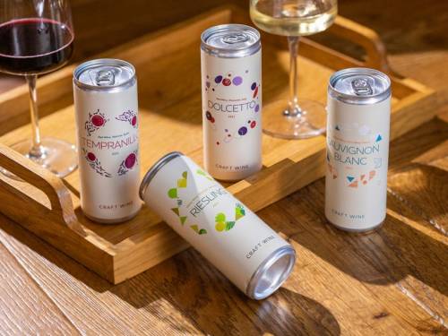 novost na dekanteru će se ocenjivati i vino u limenkama vinski magazin vino fino