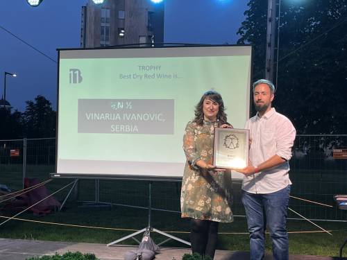 novost pedeset šest zlata i trofeji za srbiju na biwc 2022 vinski magazin vino fino