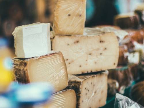 novost počinje deveti balkanski festival sira vinski magazin vino fino