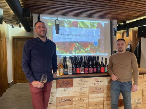 novost predstavljeni nova vina i nove berbe kuće bikicki vinski magazin vino fino