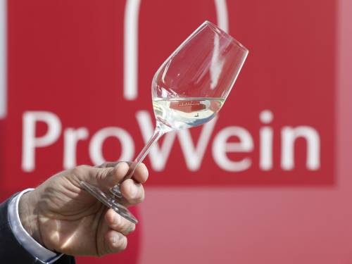 novost prowein se pomera za maj vinski magazin vino fino