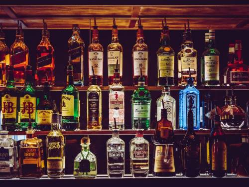 novost rakija poskupljuje a viski i rum pojeftinjuju vinski magazin vino fino