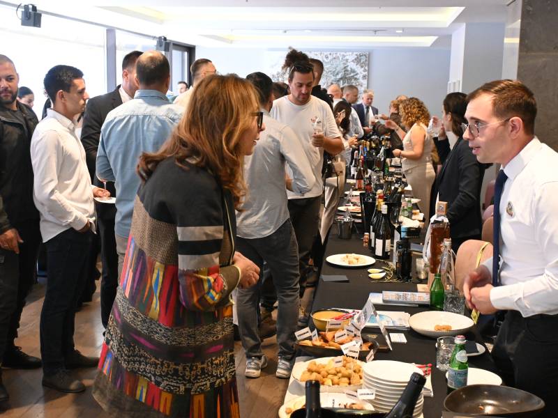 novost salon taste spain pršute dostojne kraljeva i vina za svačiji džep vinski magazin vino fino