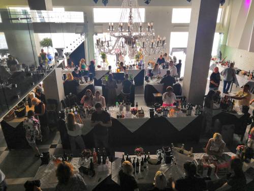 novost salon ženskih vina u galeriji belgrade vinski magazin vino fino