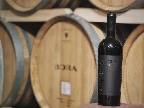 novost sinatra prejakog glasa vinski magazin vino fino