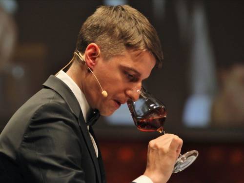 novost slepa degustacija vina je detektivski posao vinski magazin vino fino