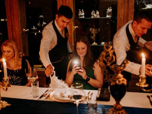 novost večera u versajskom stilu vinski magazin vino fino
