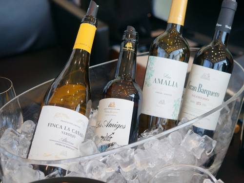 novost vina iz vrele andaluzije stigla su u srbiju vinski magazin vino fino