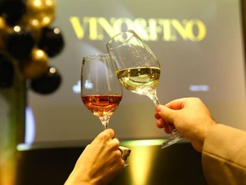 novost vino fino žurka zdravice i osmesi za kraj godine vinski magazin vino fino