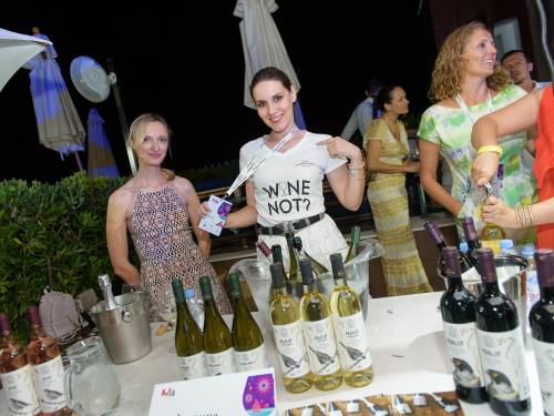 novost vino more i dobre vibracije vinski magazin vino fino