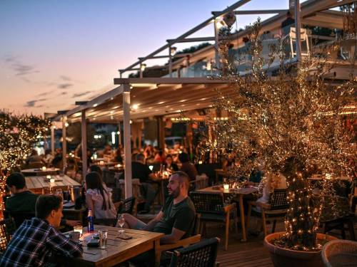 restoran splav korzo vinski magazin vino fino