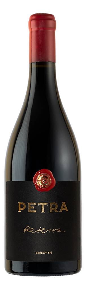 degustacija petra pinot noir reserva 2016 vinski magazin vino fino