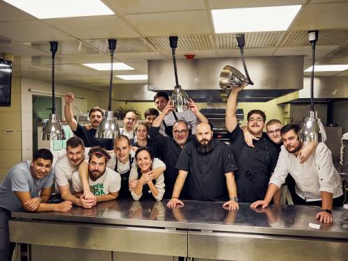 novost 2 miliona dinara prikupljeno na 5 star dinner vinski magazin vino fino