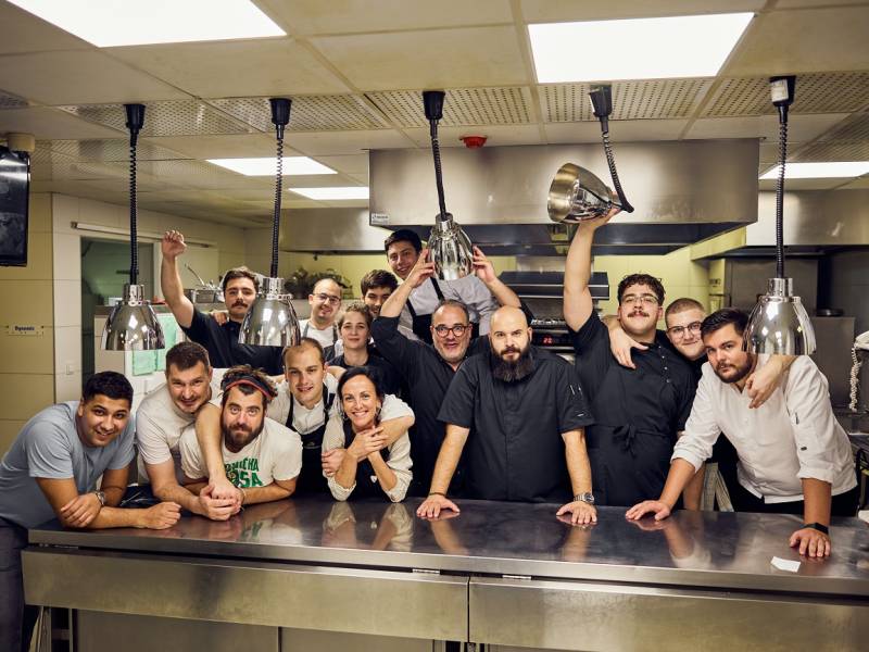 novost 2 miliona dinara prikupljeno na 5 star dinner vinski magazin vino fino