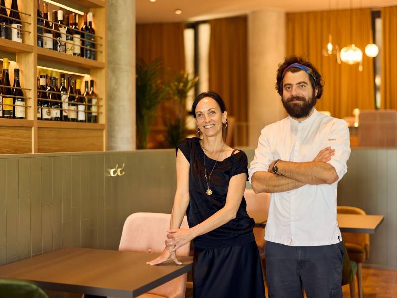 novost nova jasmin a maslina je dragulj visoke kuhinje vinski magazin vino fino