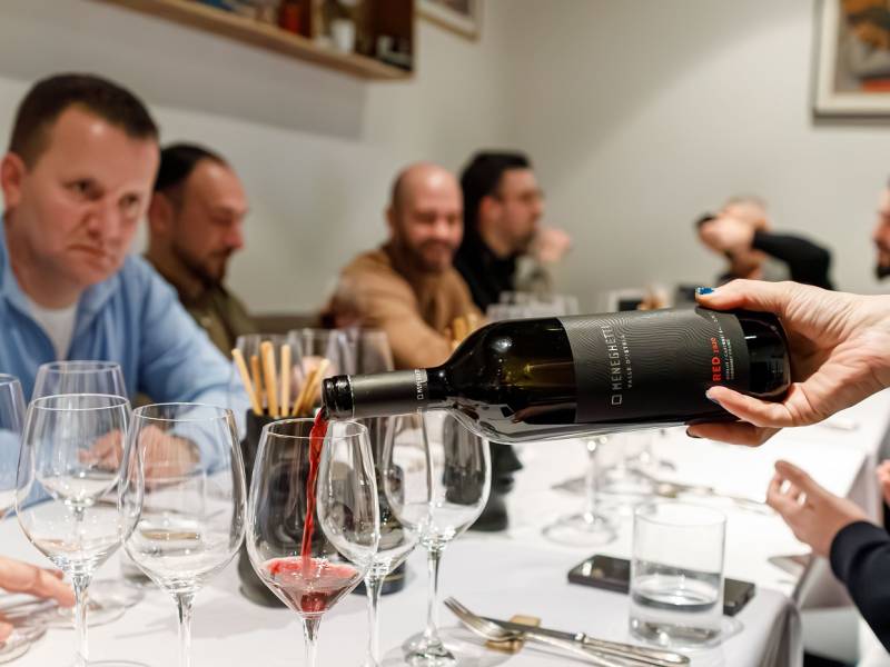 novost održana ekskluzivna večera uz vina kuće meneghetti vinski magazin vino fino