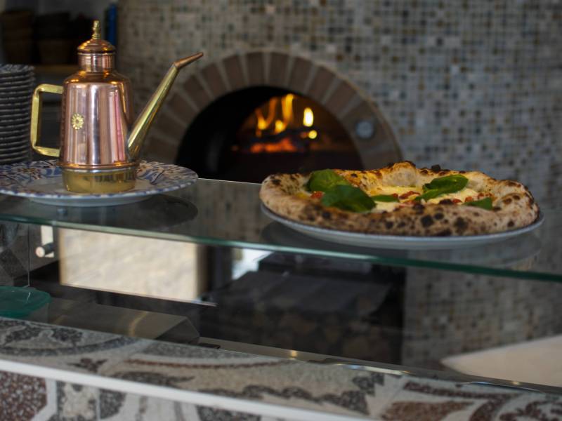 novost otvorena campania pizza gourmet za poneti vinski magazin vino fino