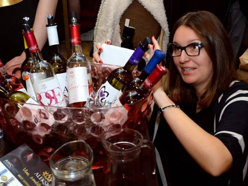 novost pet stotina etiketa na 13 beogradskom salonu vina vinski magazin vino fino