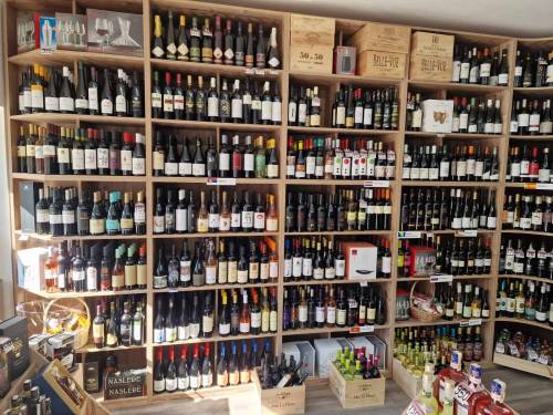 novost zrenjanin je dobio svoju prvu vinoteku vinski magazin vino fino
