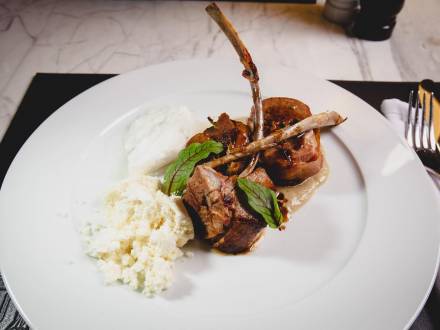 restoran nedelje josephine vinski magazin vino fino