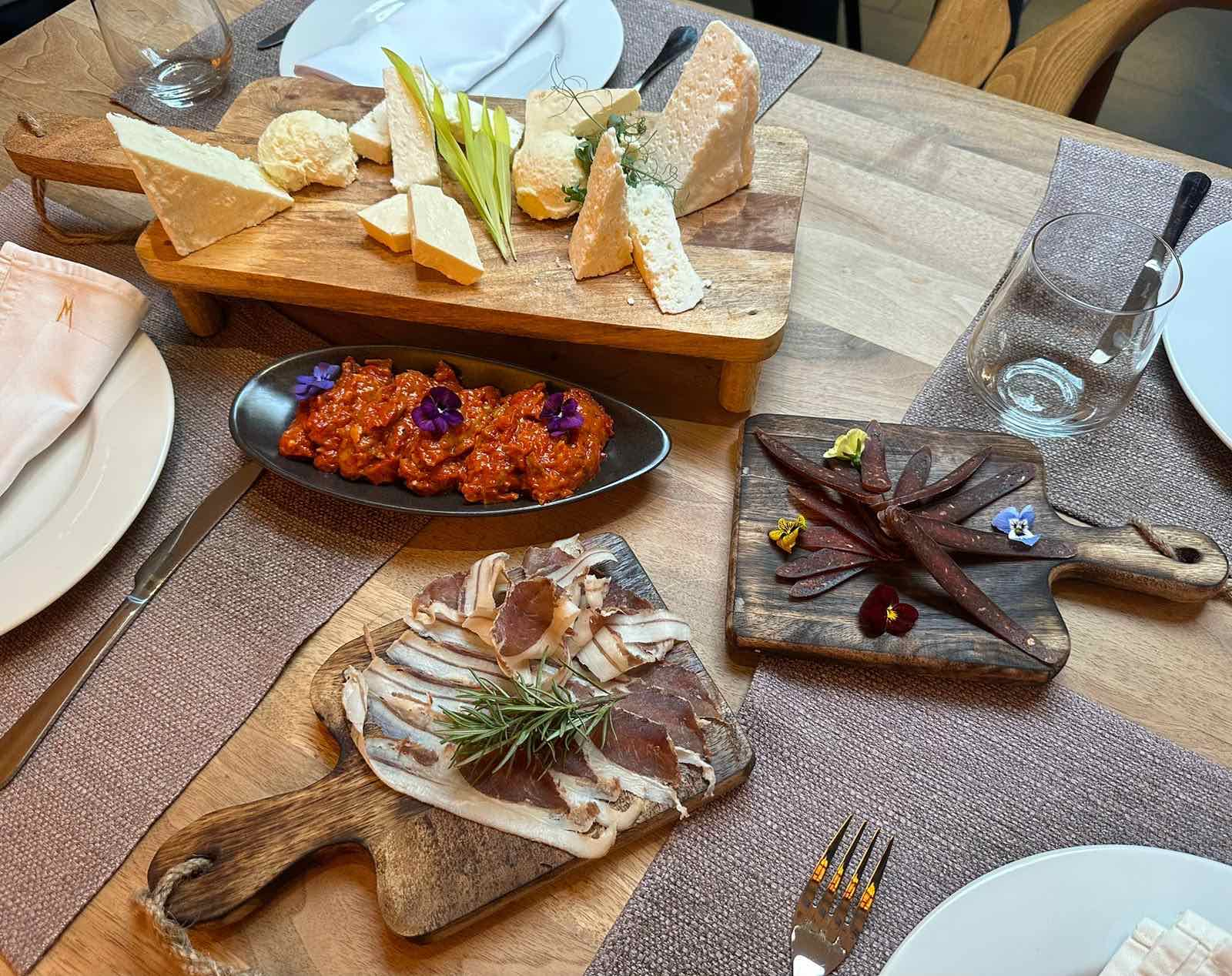 restoran nedelje restoran nedelje merak balkan cuisine vinski magazin vino fino
